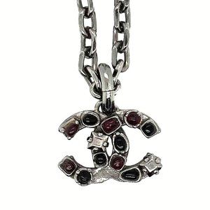 Chanel -  Gripoix CC Necklace - Red Stones - Silver Burgundy Logo Charm Chain